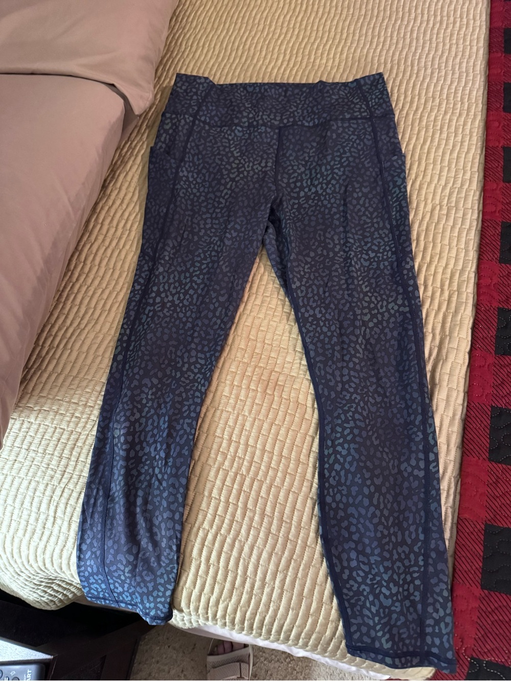 Fabletics Navy Blue Leopard Print Leggings Size XL no tags.